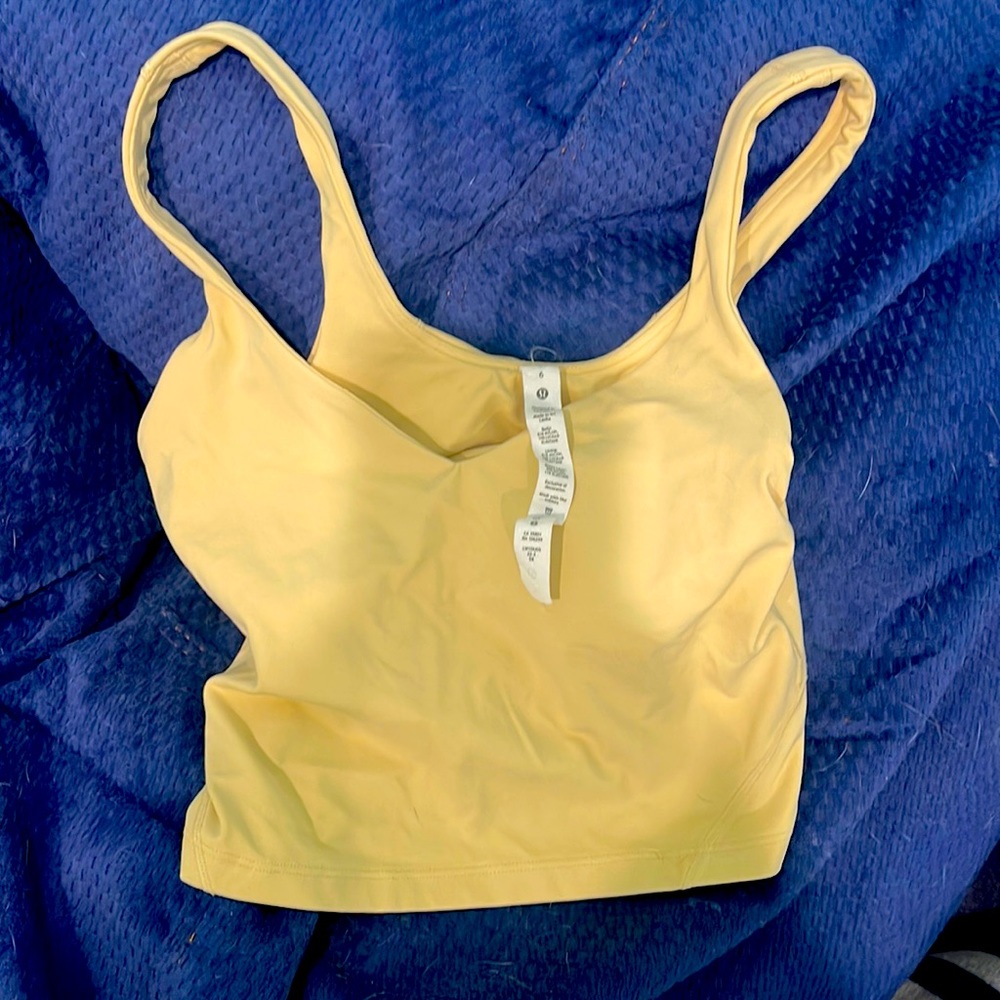 Mustard hello LuLulemon crop top